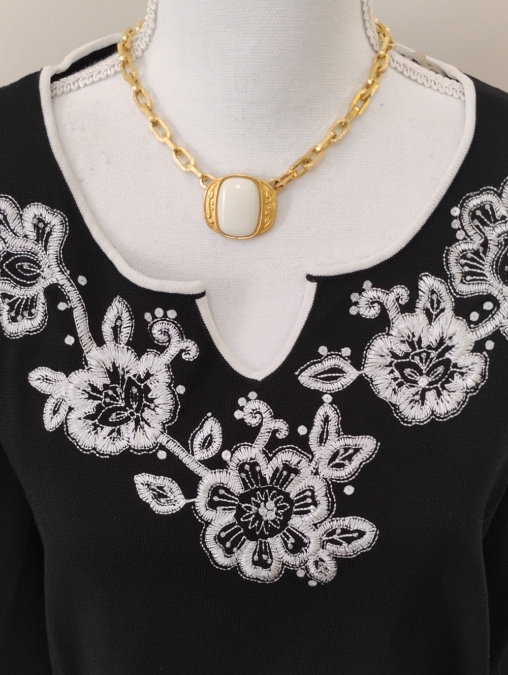 Alfred Dunner Top - Picture 2 of 6